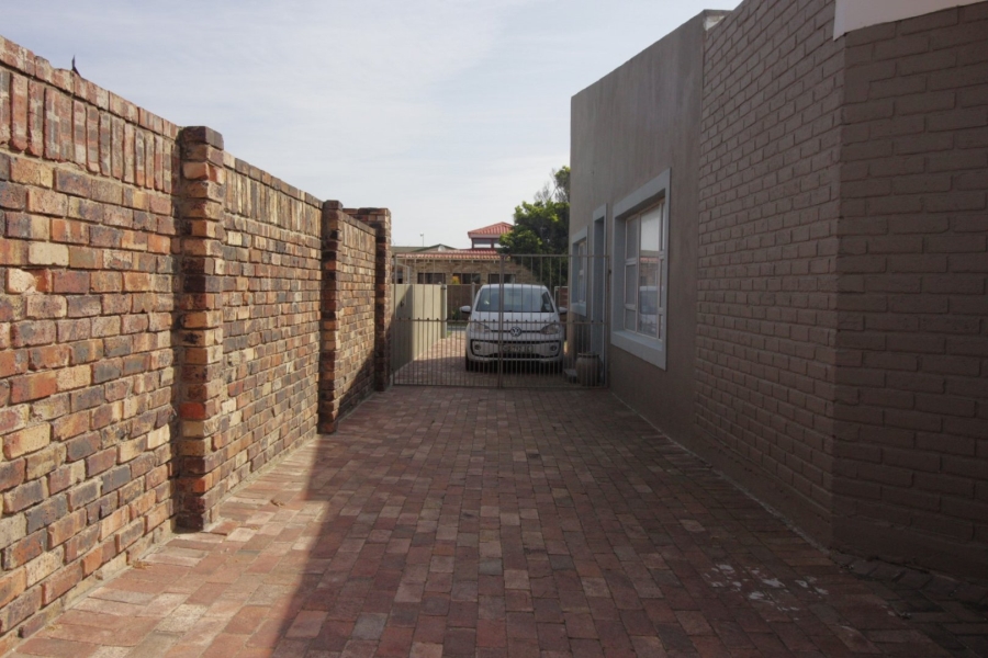 4 Bedroom Property for Sale in Kabeljauws Eastern Cape